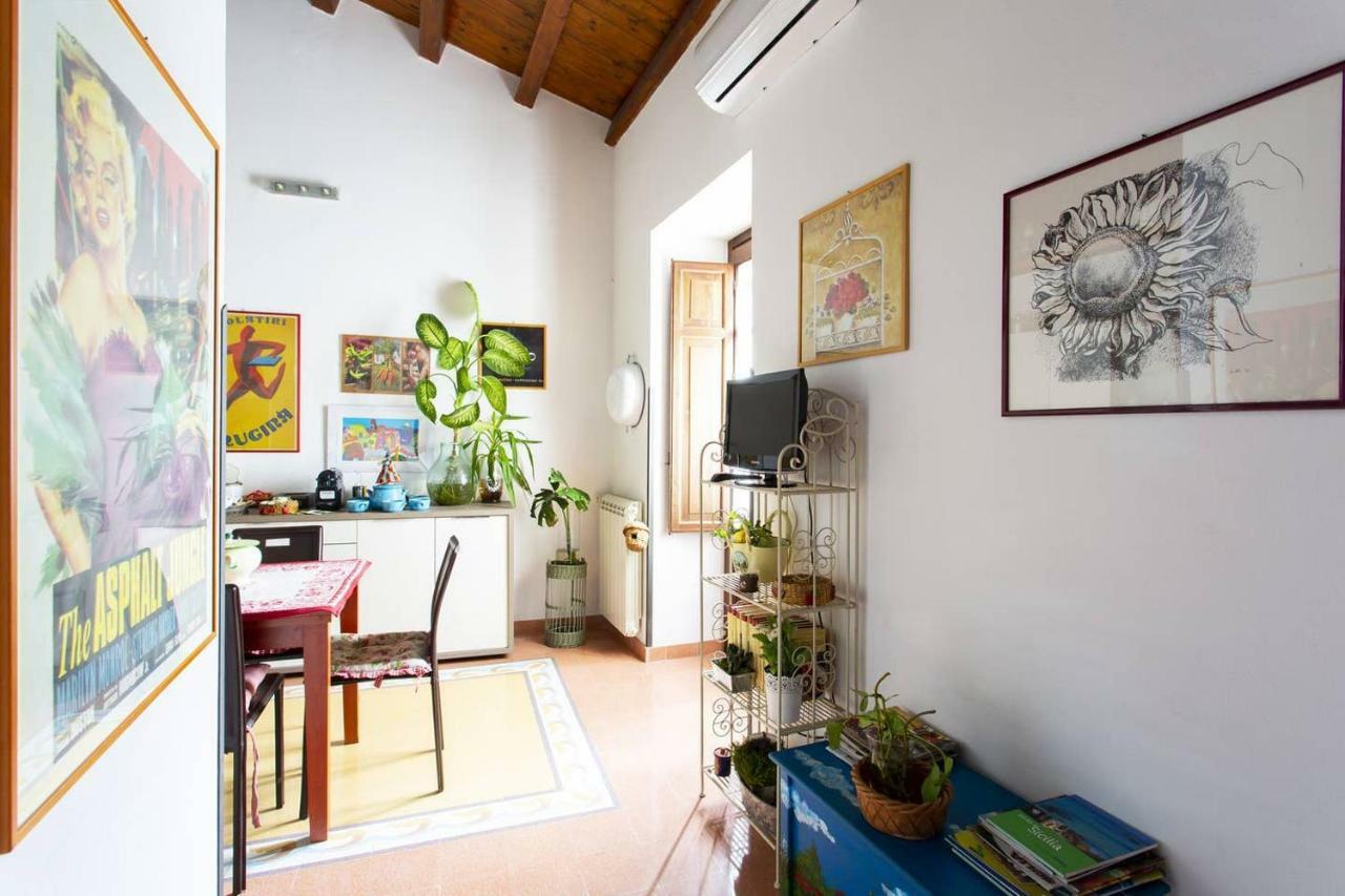 Apartment Anna's In Historical Center